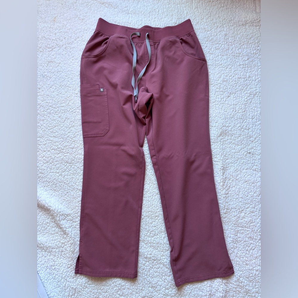 FIGS Kade Cargo Scrub Pants - Mauve